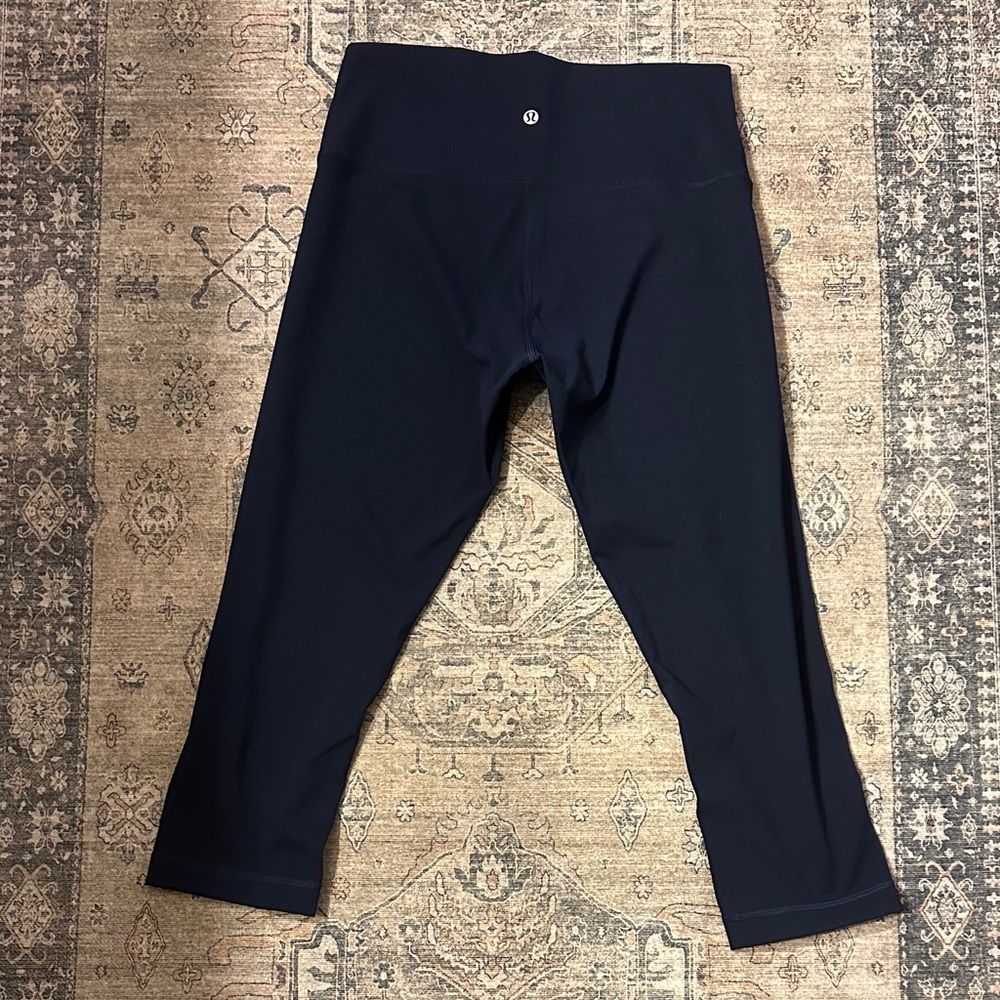 Lululemon Navy Blue Cropped Leggings